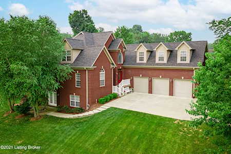33 River Heights Blvd Taylorsville, KY 40071