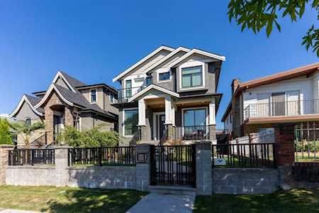 1250 Rossland Street Vancouver, BC V5K 4A4