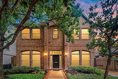 2626 Centenary St West University Place, TX 77005