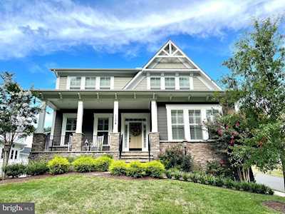 1104 Monroe St Herndon, VA 20170