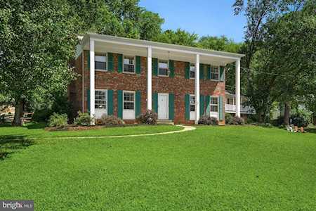 5811 Clermont Dr Alexandria, VA 22310