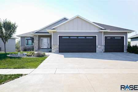 917 S 5Th Ave Brandon, SD 57005