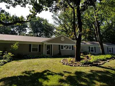 137 Big Oaks Rd Trout Valley, IL 60013