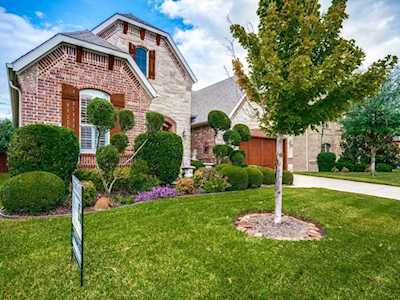 406 Running Bear Court Euless, TX 76039