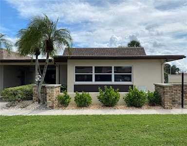 5153 Turquoise Ln #102 New Port Richey, FL 34652