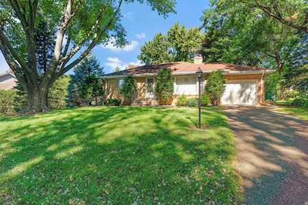 605 Butler Avenue W Mendota Heights, MN 55118