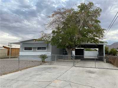 2280 Clinton Ln Las Vegas, NV 89156