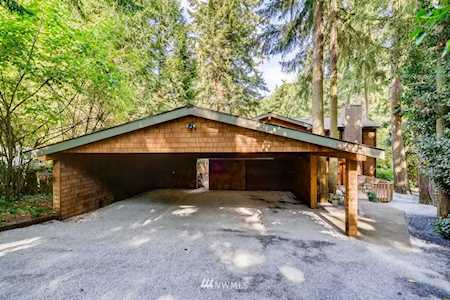 12824 Holidy Dr NE Kirkland, WA 98034