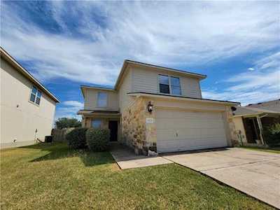 6713 Panda Royle DR Del Valle, TX 78617