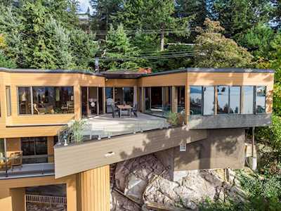 6060 Eagleridge Drive West Vancouver, BC V7W 1W9