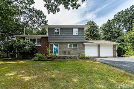 7 Iris Court Milltown, NJ 08850