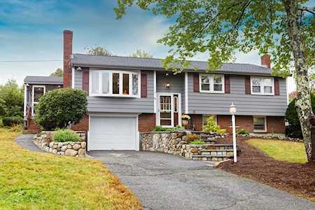 36 Fredrickson Rd Billerica, MA 01821