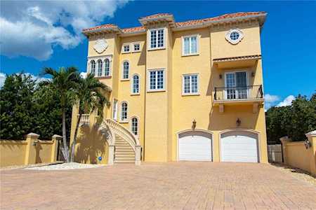 6001 Bayou Grande Blvd NE St. Petersburg, FL 33703