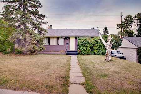 426 32 Ave NE Calgary, AB T2E 2H2