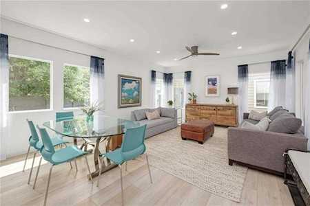 1803 Bouldin Ave Austin, TX 78704