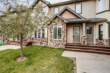 2445 Kingsland Rd SE #107 Airdrie, AB T4B 0B4