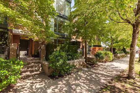 1409 W 7th Avenue Vancouver, BC V6H 4H2