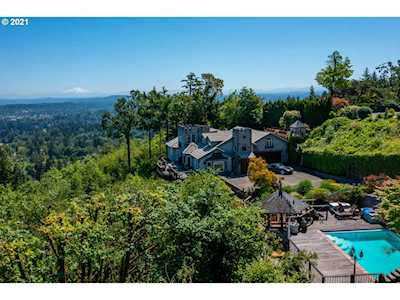 1777 Skyland Dr Lake Oswego, OR 97034