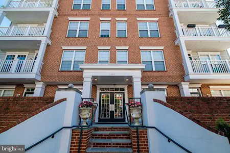 1423 Rhodes St N #202 Arlington, VA 22209