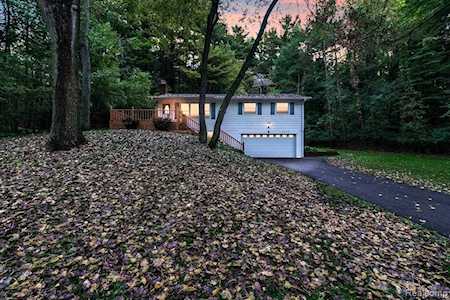 3335 Jewell Rd Marion Twp, MI 48843