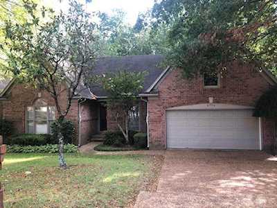 8779 Raspberry Ln Memphis, TN 38016
