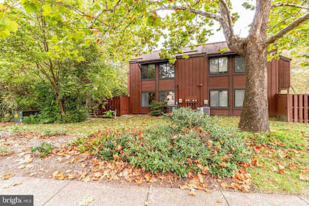 3103 Babashaw Ct Fairfax, VA 22031