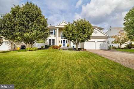 13 Red Gravel Circle Sicklerville, NJ 08081