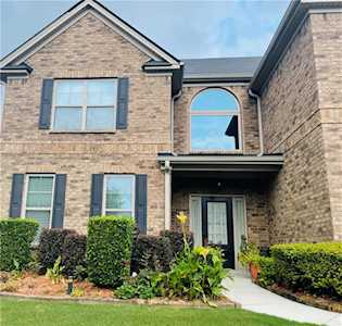 4559 Bogan Meadows Dr Buford, GA 30519