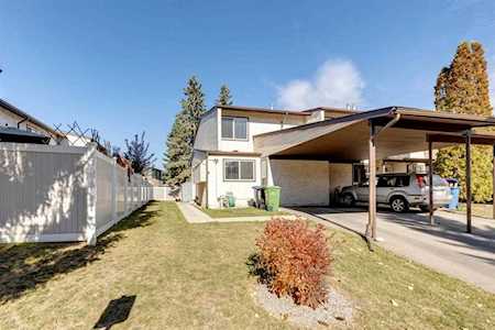 9930 Bonaventure Dr SE #301 Calgary, AB T2J 4L4
