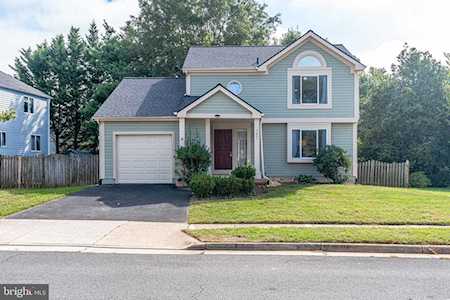 3821 Dittany Ct Chantilly, VA 20151