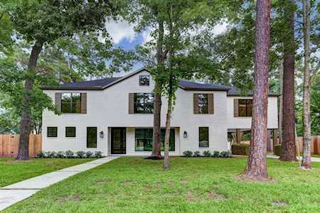 802 Heathcliff Ct Houston, TX 77024