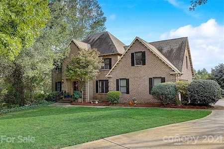147 Old Squaw Rd Mooresville, NC 28117