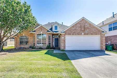 5320 Fox Run Drive Watauga, TX 76137