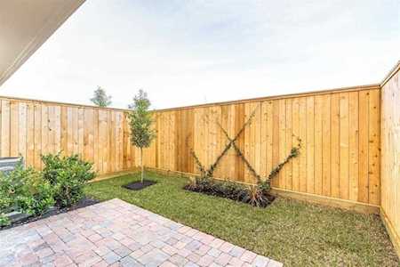 3306 W 12 Houston, TX 77008