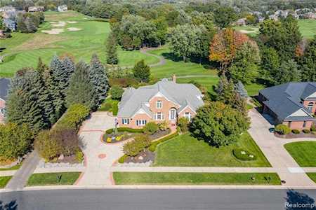 826 Gleneagles Highland Twp, MI 48357