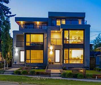 2710 Parkdale Blvd NW Calgary, AB T2N 3S7