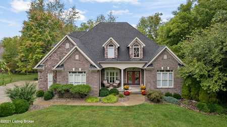 577 Early Wyne Dr Taylorsville, KY 40071