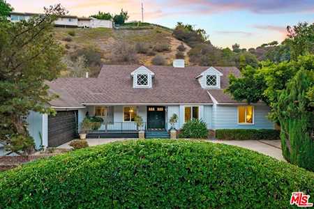2279 Coldwater Canyon Dr Beverly Hills, CA 90210