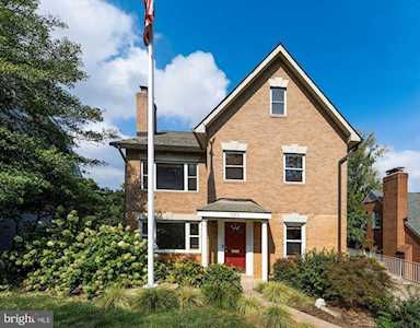 1023 23rd St Arlington, VA 22202
