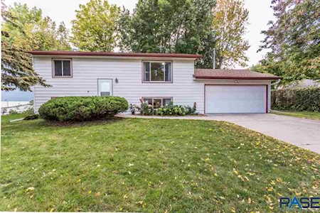 4005 S Drexel Dr Sioux Falls, SD 57106