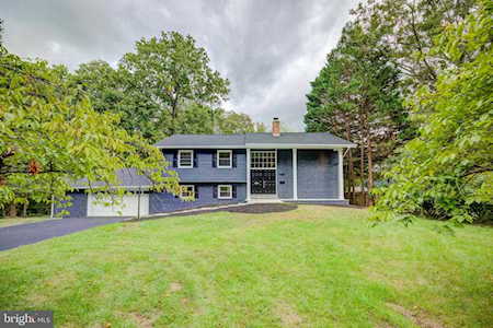 8901 Linton Ln Alexandria, VA 22308