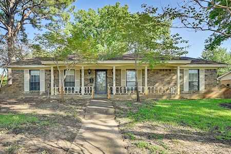 212 Oak Valley Drive Colleyville, TX 76034