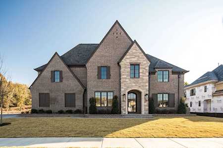 636 Bushchat Ln Collierville, TN 38017
