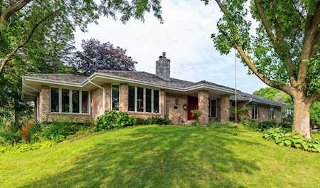 1691 Bellows Street West Saint Paul, MN 55118