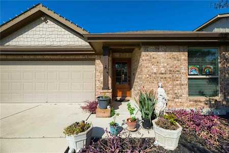 571 Dragon Ridge RD Buda, TX 78610