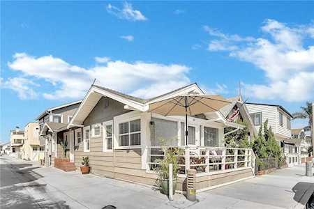 307 Fernando St Newport Beach, CA 92661