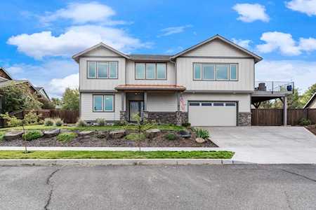 4144 SW Salmon Place Redmond, OR 97756