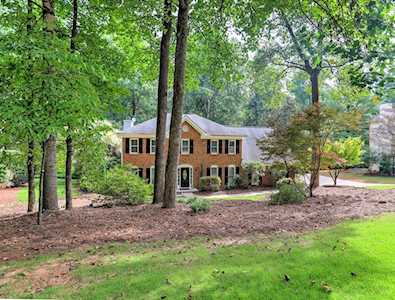 3413 Belleford Ct NE Roswell, GA 30075