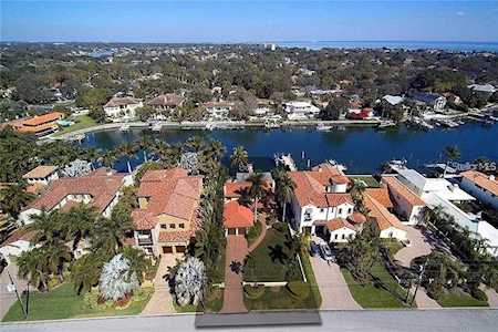 809 Brightwaters Blvd NE St. Petersburg, FL 33704