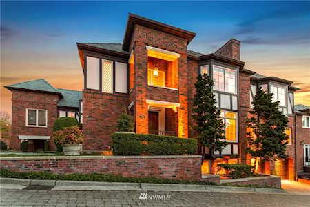 10133 NE 66th Ln Kirkland, WA 98033